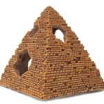 Dekorácia pyramída 10,5 cm